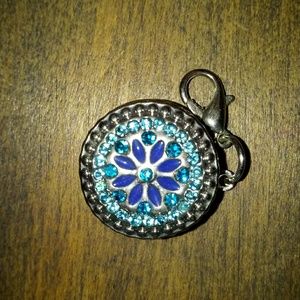 Lot of  2 Snap-on charm for bracelet or necklace